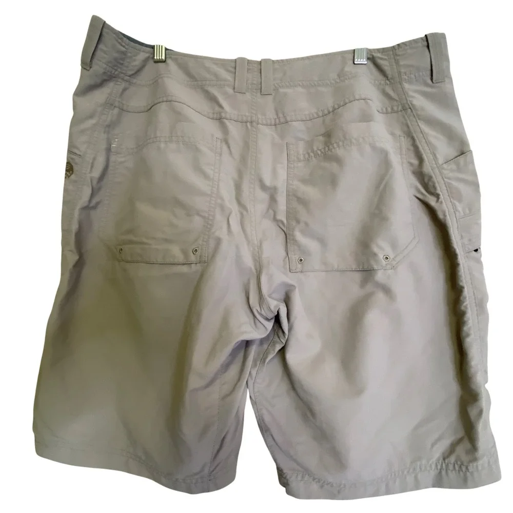 Mountain Hardwear Mens 36 Hiking Shorts Tan Nylon Cargo Outdoor Trekking
